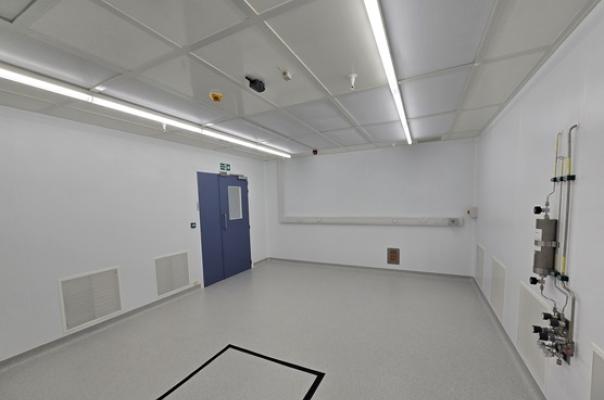 Lumentum cleanroom facility